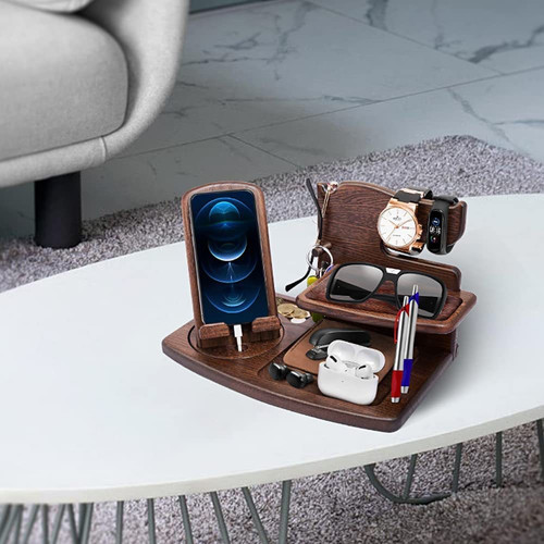 Wooden mobile phone docking